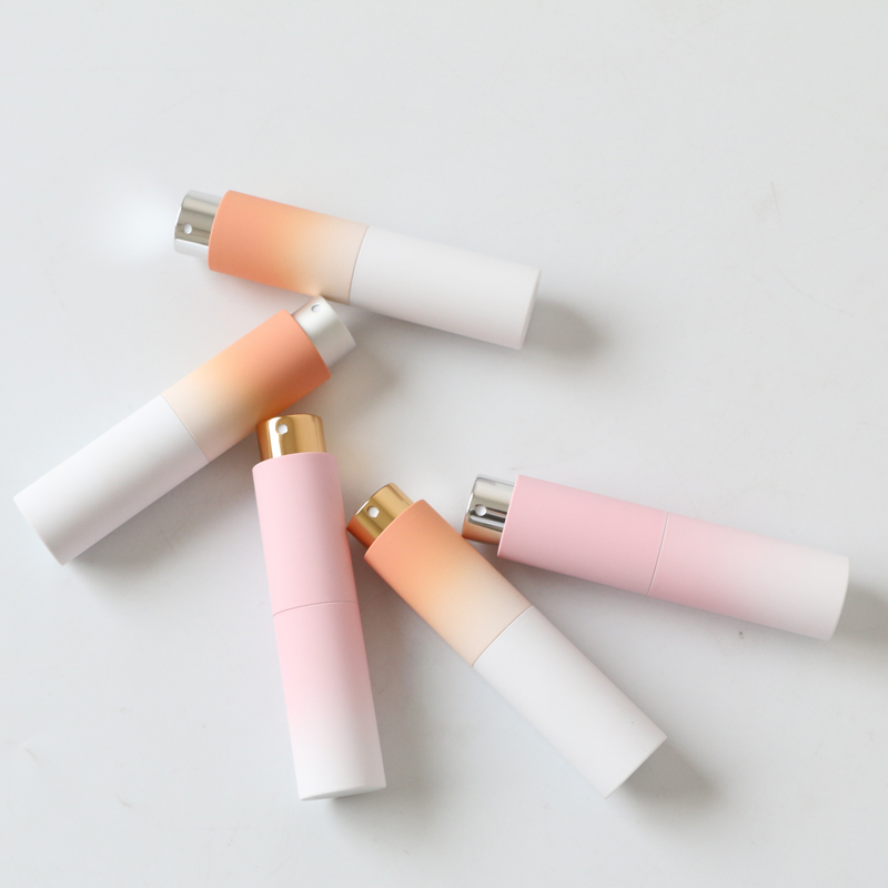 漸變色8毫升口腔清新劑噴霧包裝瓶 旋轉便攜設計